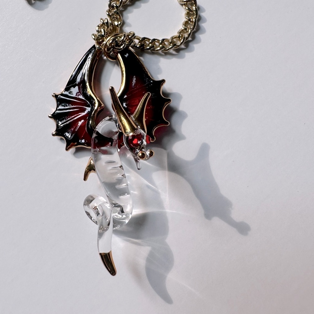 Vintage-Style Dragon Glass Statement Necklace - Red & Black Gothic Jewelry - Picture 4 of 6